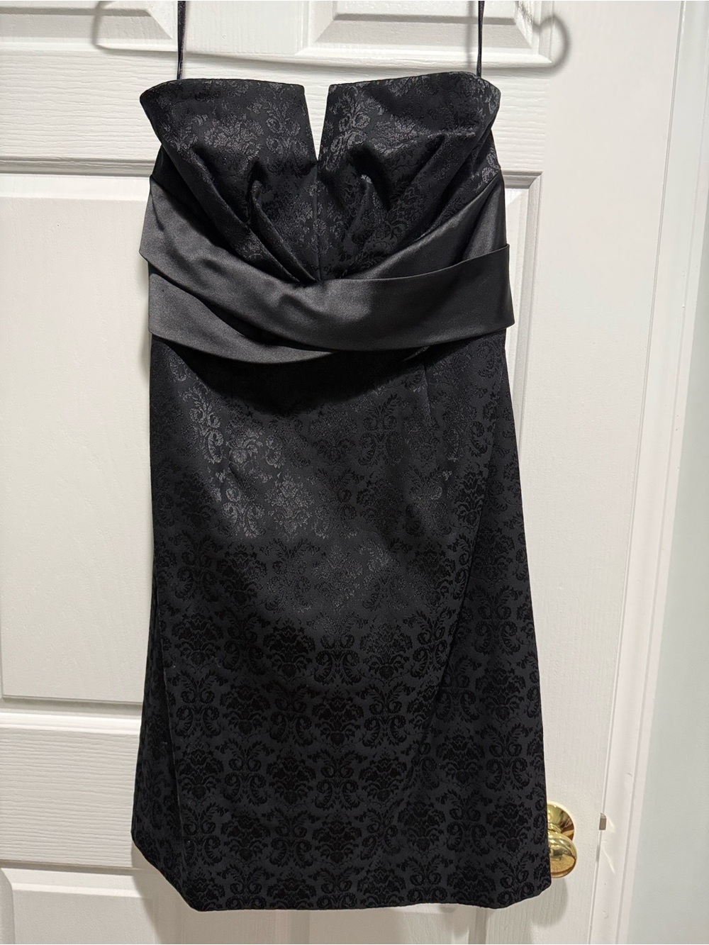 White House Black Markey Strapless Black Satin-Detail Cocktail Dress